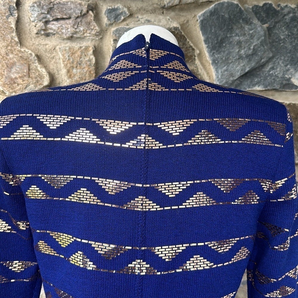 St. John Evening By Marie Gray Knit Mock Neck Sweater in Royal Blue/Gold Size 6 - Picture 7 of 8